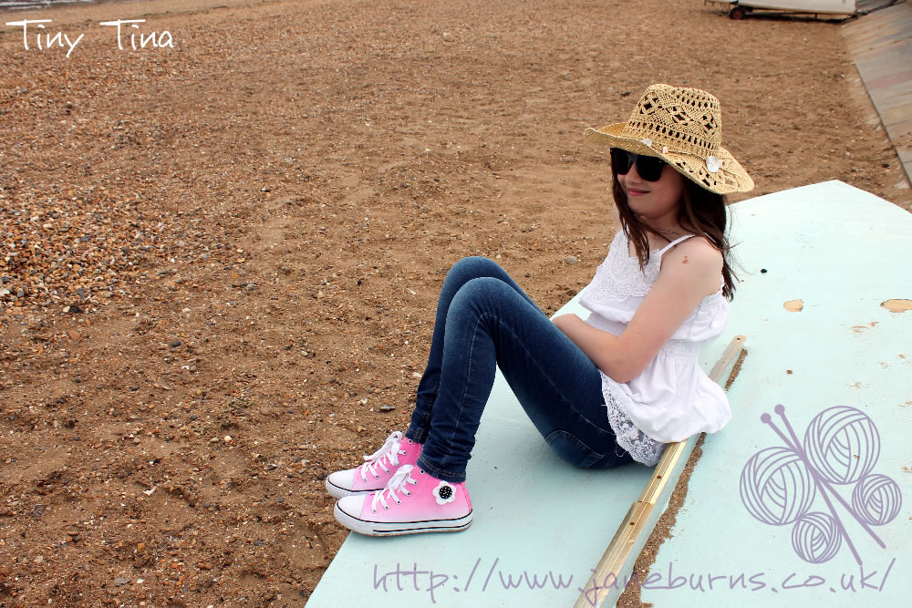 converse-style-crochet-flower-tutorial tiny tina.fw jane burns